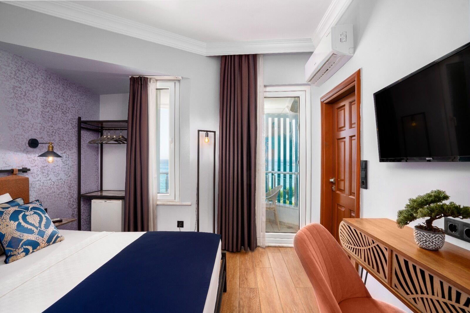 M.c.a Marquis Hotel 3*